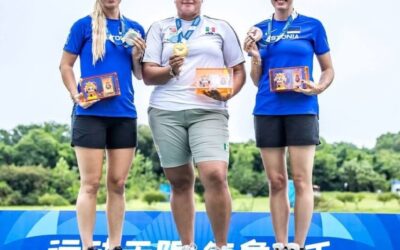 Arquera Andrea Becerra domina en los Juegos Mundiales